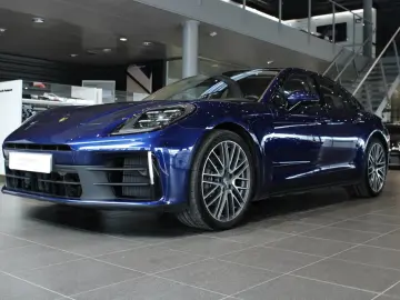 Porsche Panamera 4