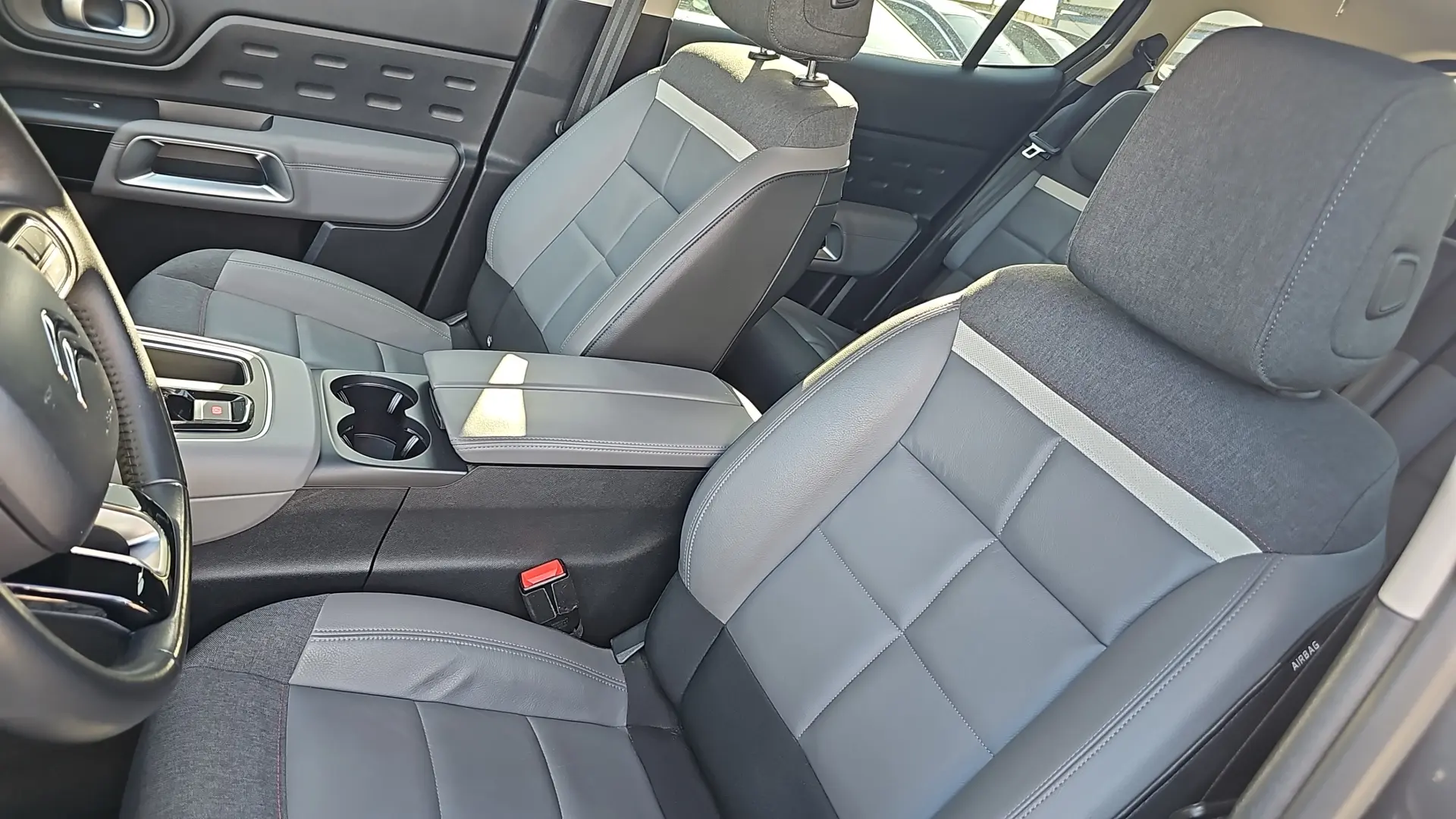 CITROEN C5 Aircross Hybrid 225 (225 CP) Plug-in Hybrid SHINE
