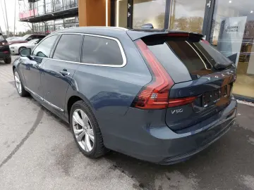 Volvo V90 Inscription Recharge Plug-In Hybrid AWD T8 T