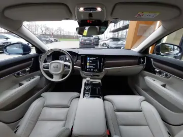 Volvo V90 Inscription Recharge Plug-In Hybrid AWD T8 T