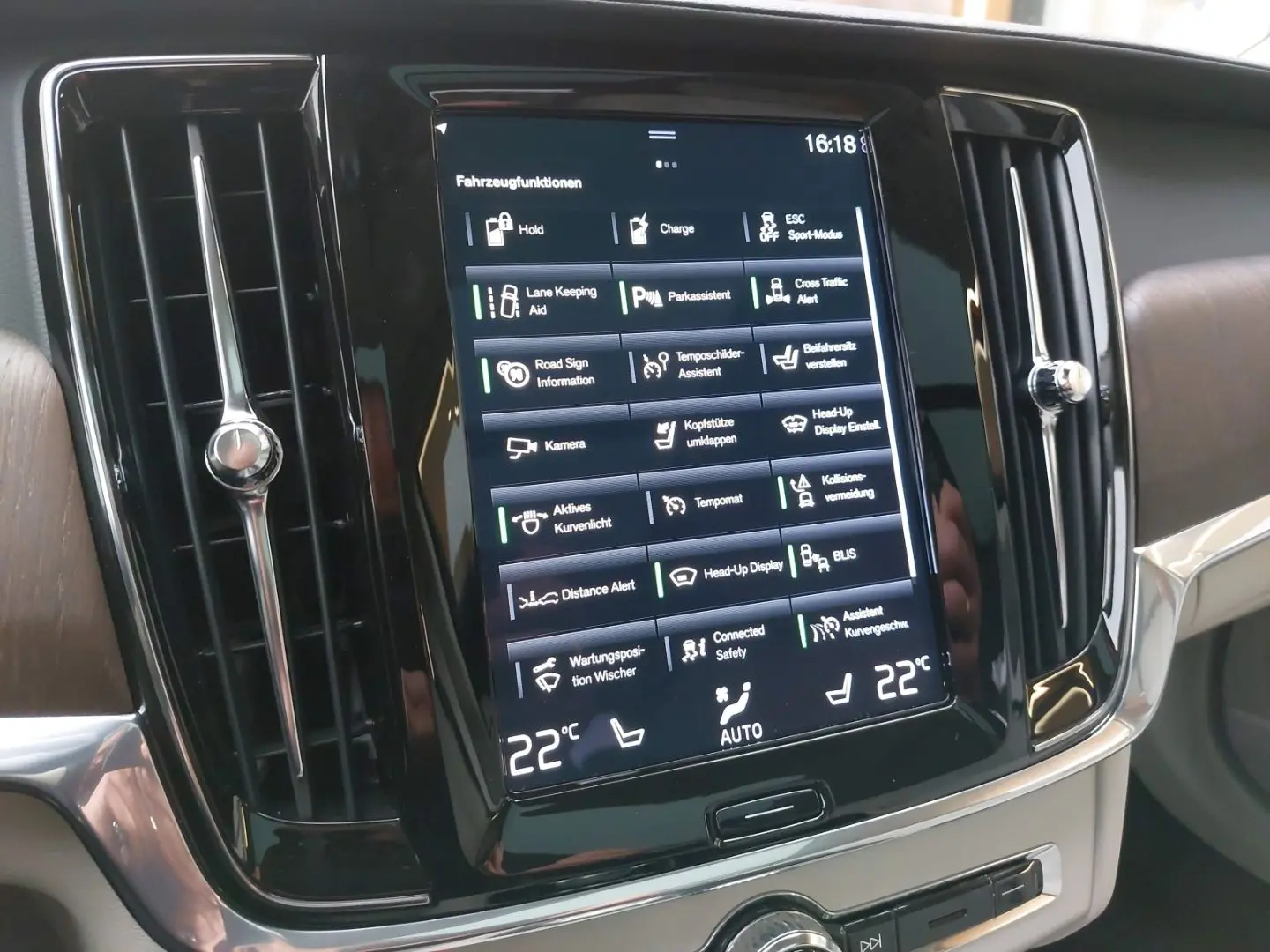 Volvo V90 Inscription Recharge Plug-In Hybrid AWD T8 T