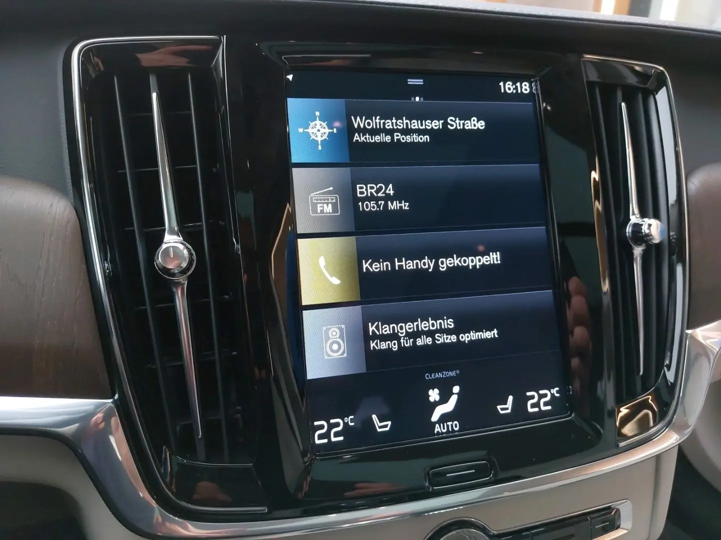 Volvo V90 Inscription Recharge Plug-In Hybrid AWD T8 T