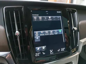 Volvo V90 Inscription Recharge Plug-In Hybrid AWD T8 T