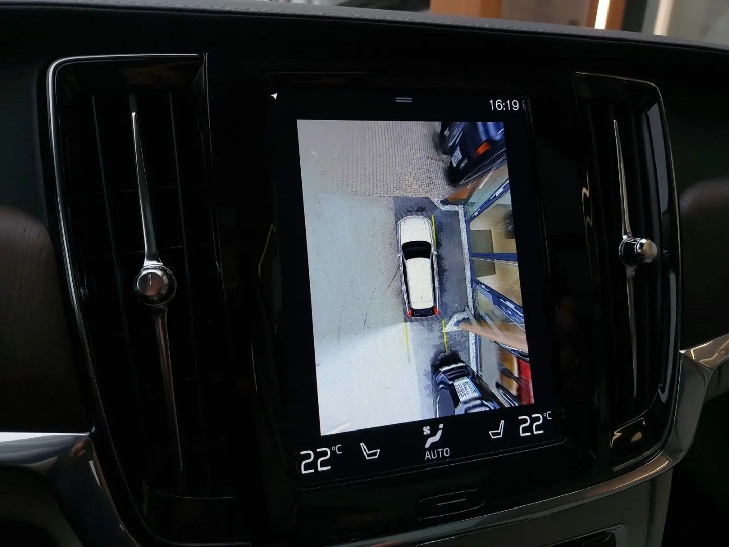 Volvo V90 Inscription Recharge Plug-In Hybrid AWD T8 T