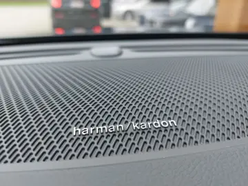 Volvo V90 Inscription Recharge Plug-In Hybrid AWD T8 T