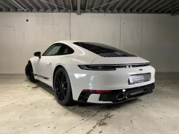 Porsche 992 (911) Carrera 4S | PCCB |