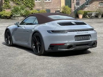 Porsche 992 911 Cabriolet 4 GTS BI-COLOR EXCLUSIVE MANUF