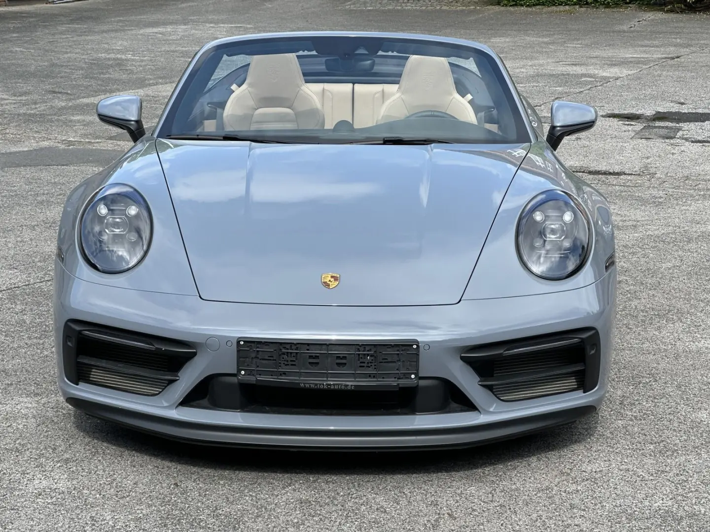 Porsche 992 911 Cabriolet 4 GTS BI-COLOR EXCLUSIVE MANUF