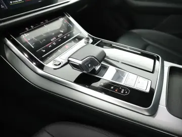 Q8 45 TDI TIPT*QUA*LED*RFK*AHK*LUFT*NAVI*ACC*DAB