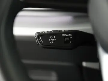 Q8 45 TDI TIPT*QUA*LED*RFK*AHK*LUFT*NAVI*ACC*DAB
