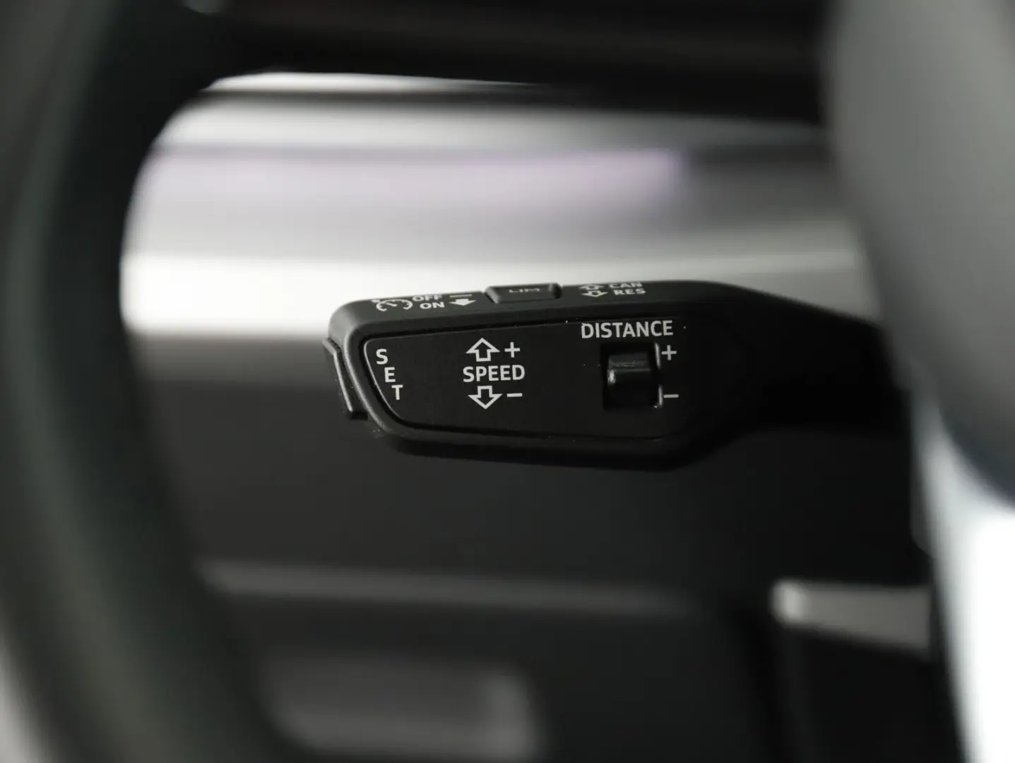 Q8 45 TDI TIPT*QUA*LED*RFK*AHK*LUFT*NAVI*ACC*DAB
