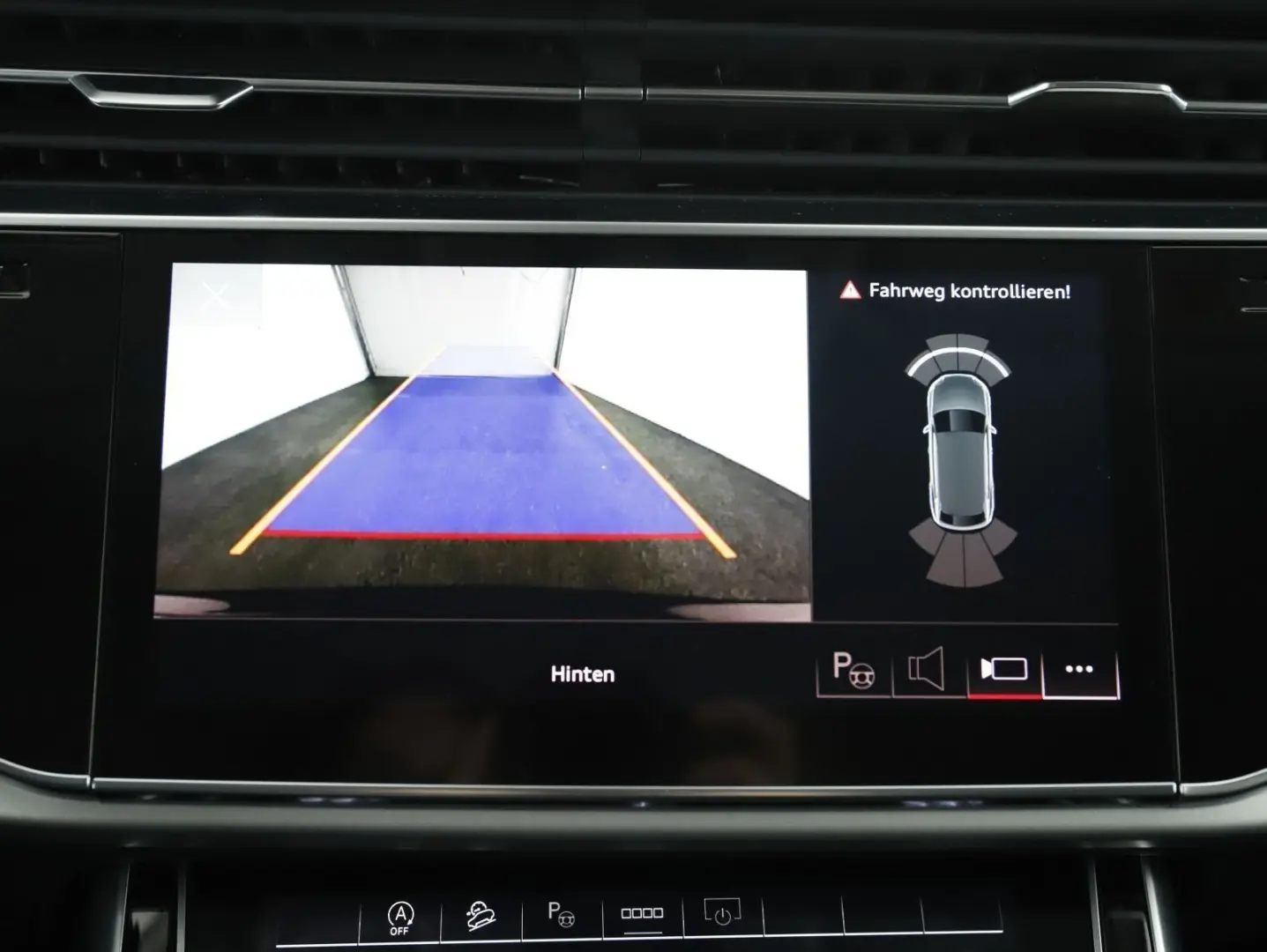 Q8 45 TDI TIPT*QUA*LED*RFK*AHK*LUFT*NAVI*ACC*DAB