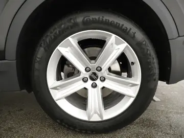 Q8 45 TDI TIPT*QUA*LED*RFK*AHK*LUFT*NAVI*ACC*DAB