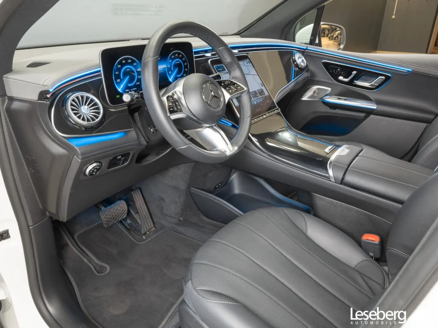 EQE 350 4M SUV Electric Art DIG.LIGHT/Pano/AHK/