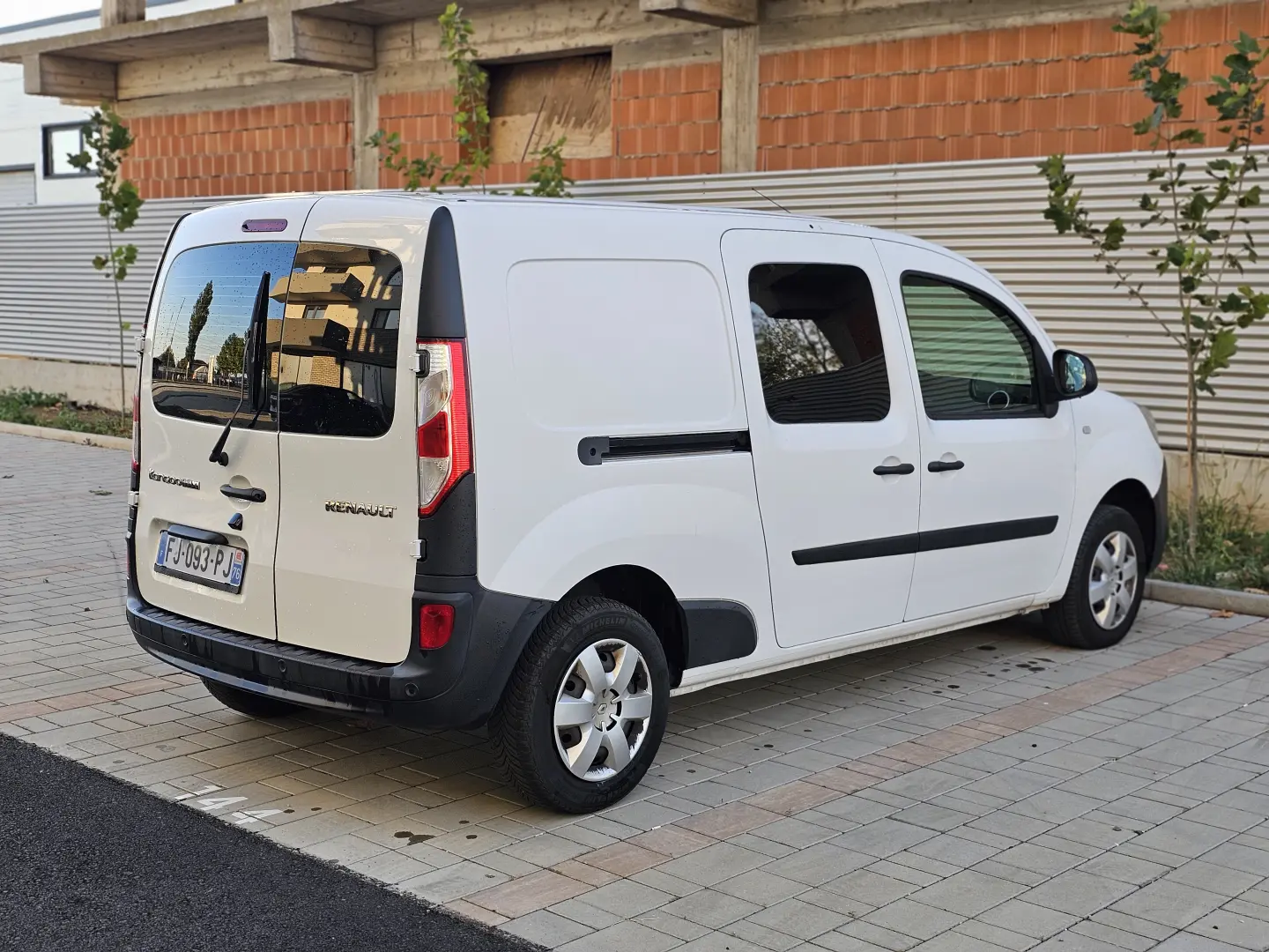 RENAULT KANGOO MAXI GRAND VOLUME BLUE DCI 115