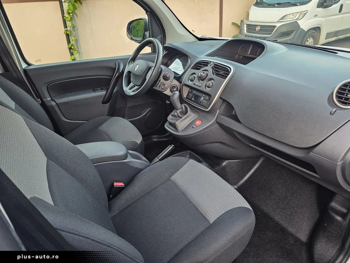 RENAULT KANGOO MAXI GRAND VOLUME BLUE DCI 90 Cp.