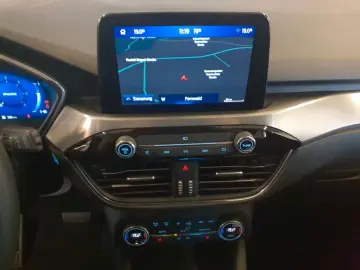Kuga 1.5 EcoBlue Aut. TITANIUM 