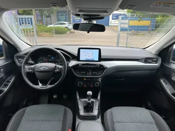 Kuga*org.47TKm*TüVneu*Navi*Klima*Temp*Park*SR+WR