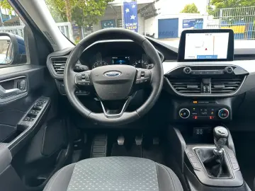 Kuga*org.47TKm*TüVneu*Navi*Klima*Temp*Park*SR+WR