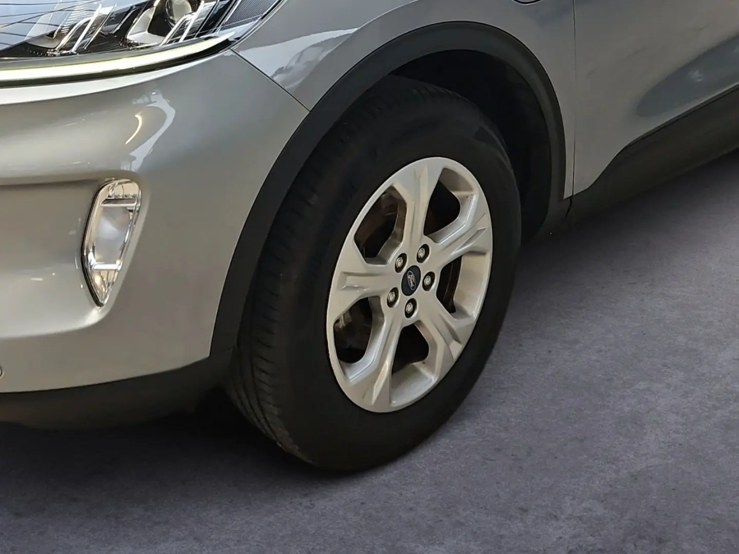 Kuga Plug-In Hybrid Cool & Connect mit AHK, Navi