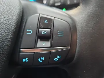 Kuga Plug-In Hybrid Cool & Connect mit AHK, Navi
