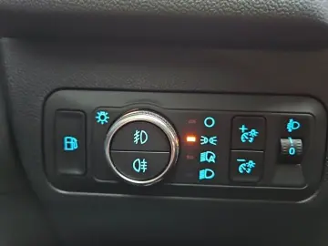 Kuga Plug-In Hybrid Cool & Connect mit AHK, Navi