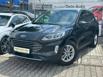 Kuga Titanium KAMERA NAVI VICO LED