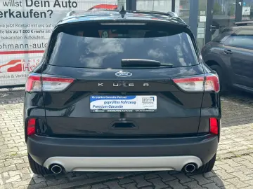 Kuga Titanium KAMERA+NAVI+VICO+LED