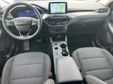 Kuga Titanium KAMERA+NAVI+VICO+LED