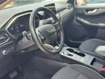 Kuga Titanium KAMERA+NAVI+VICO+LED