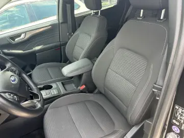 Kuga Titanium KAMERA+NAVI+VICO+LED