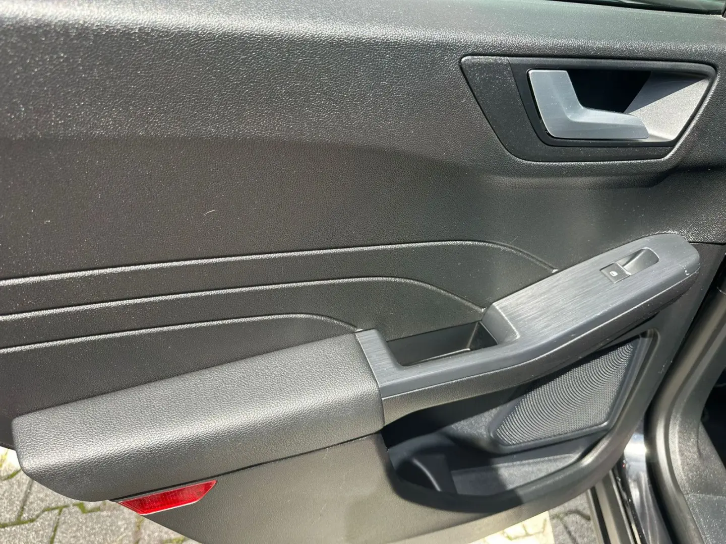 Kuga Titanium KAMERA+NAVI+VICO+LED
