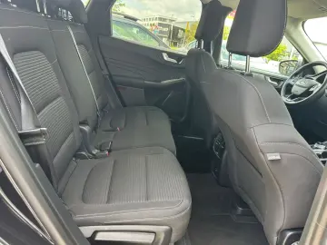 Kuga Titanium KAMERA+NAVI+VICO+LED