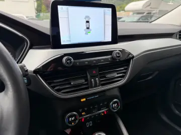 Kuga Cool & Connect *1. Hand *Navi *AHK