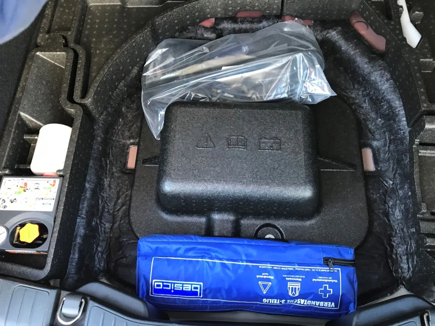 Kuga ST-Line X PHEV+ACC+B&O+BLIS+LED+PDC+NAV+DAB