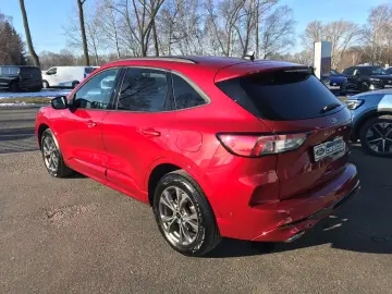 Kuga ST-Line X PHEV+ACC+B&O+BLIS+LED+PDC+NAV+DAB