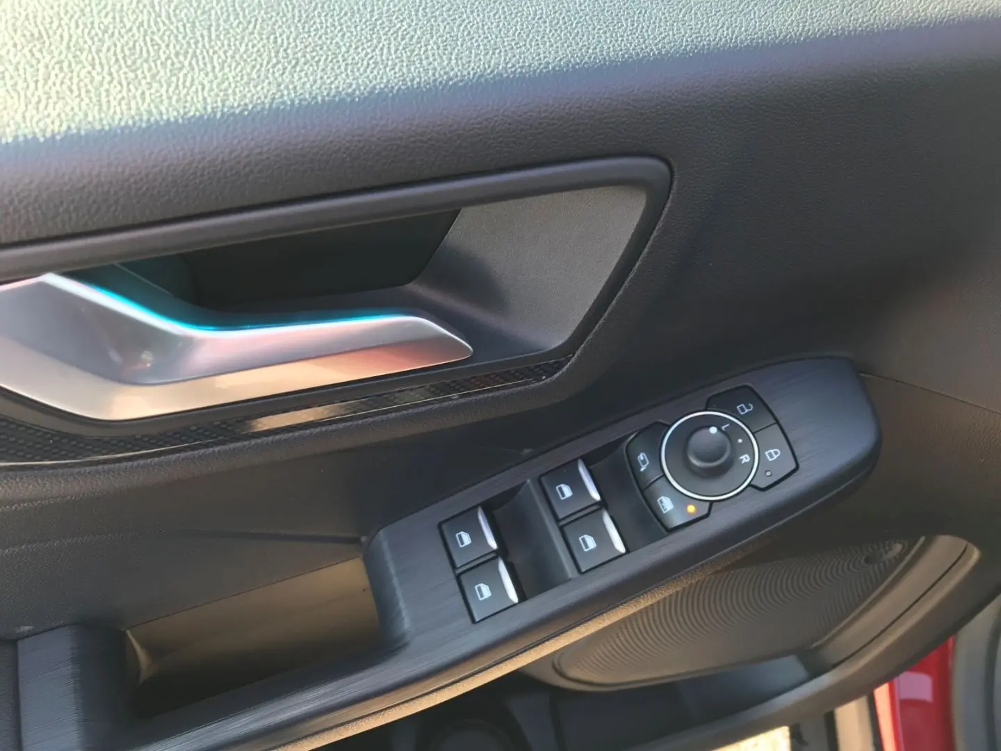 Kuga ST-Line X PHEV+ACC+B&O+BLIS+LED+PDC+NAV+DAB