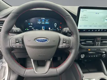 Kuga Hybrid ST-Line FHEV AWD GJR LED RFK