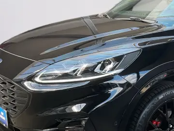Kuga Plug-In Hybrid ST-Line X Panoramadach