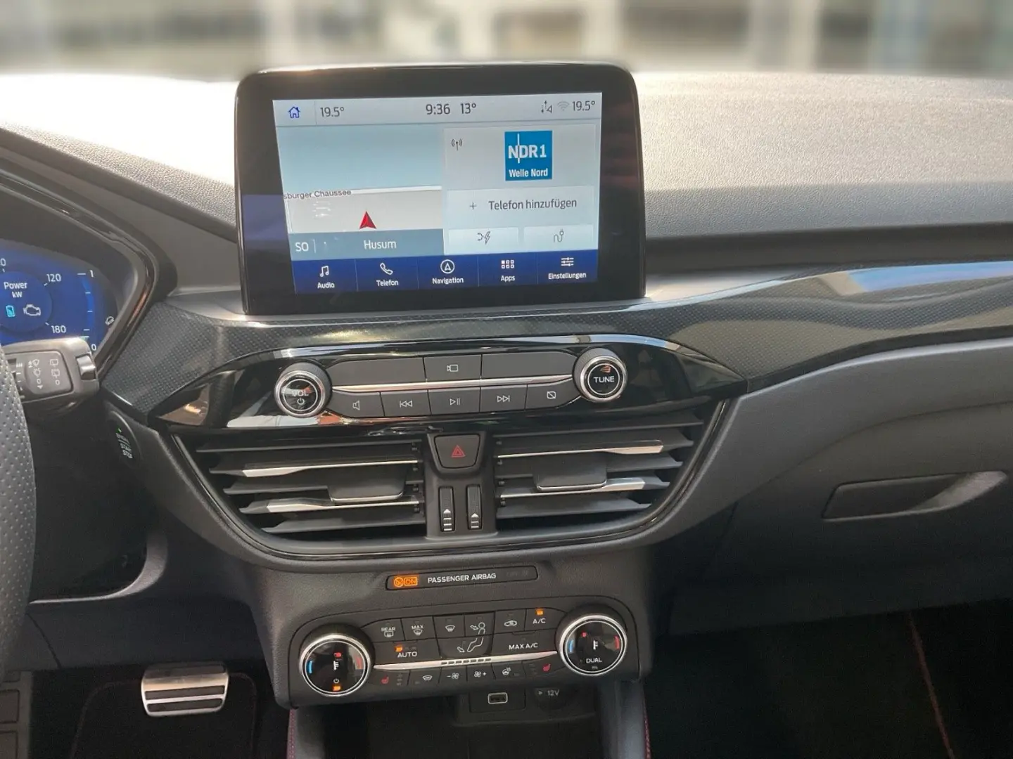 Kuga Plug-In Hybrid ST-Line X Panoramadach