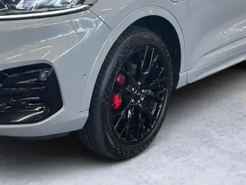 Kuga 2.5 Duratec PHEV GRAPHITE TECH EDITION