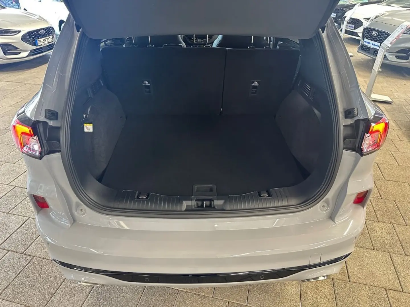 Kuga 2.5 Duratec PHEV GRAPHITE TECH EDITION
