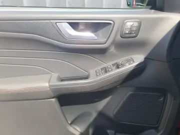 Kuga ST-Line X 2.5 PHEV Autom LED ACC GJR RFK SH