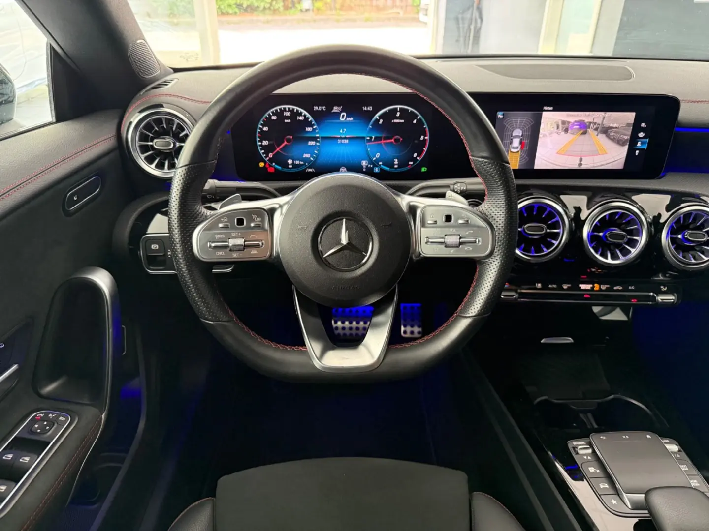 CLA 200d Coupe*AMG-LINE*DISTRONIC*KAMERA*AHK*LED