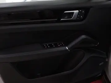 Cayenne Coupe E-Hybrid Platinum Edition
