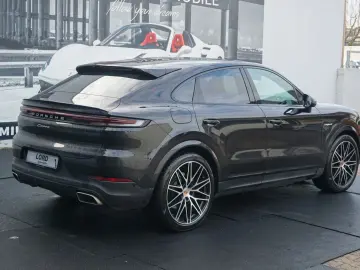 Cayenne Coupe E-Hybrid*AHK*22