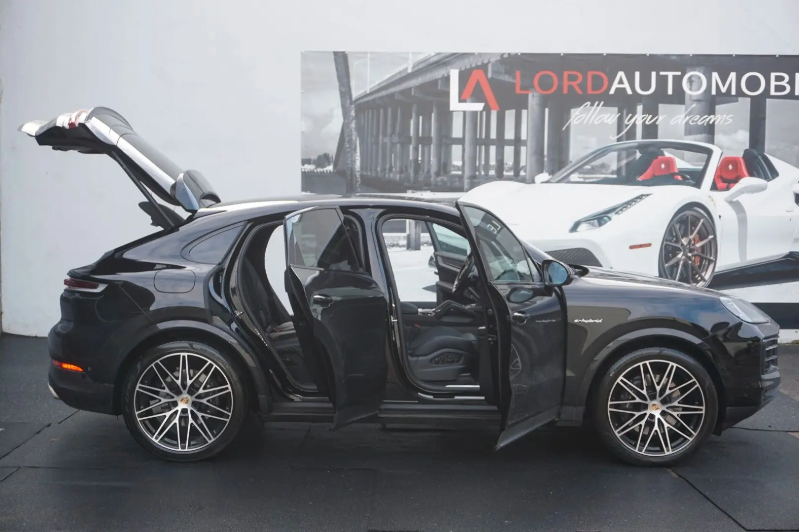 Cayenne Coupe E-Hybrid*AHK*22