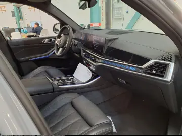 X5 xDrive30d M Sport Pro Luftfahrw Pano AHK Sthz