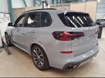 X5 xDrive30d M Sport Pro Luftfahrw Pano AHK Sthz