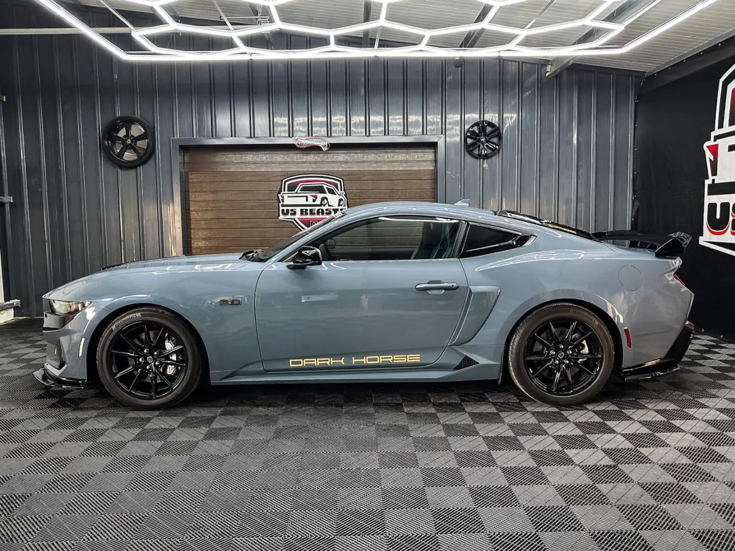 Mustang 5.0 GT Premium Dark Horse look Recaro
